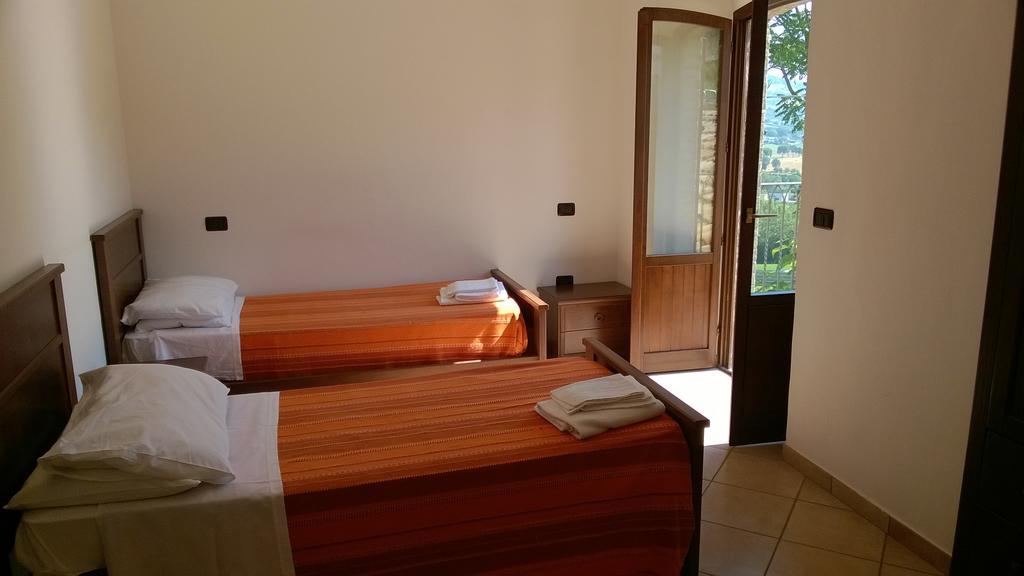 Agriturismo Za Beata Penna Sant'Andrea Exterior photo