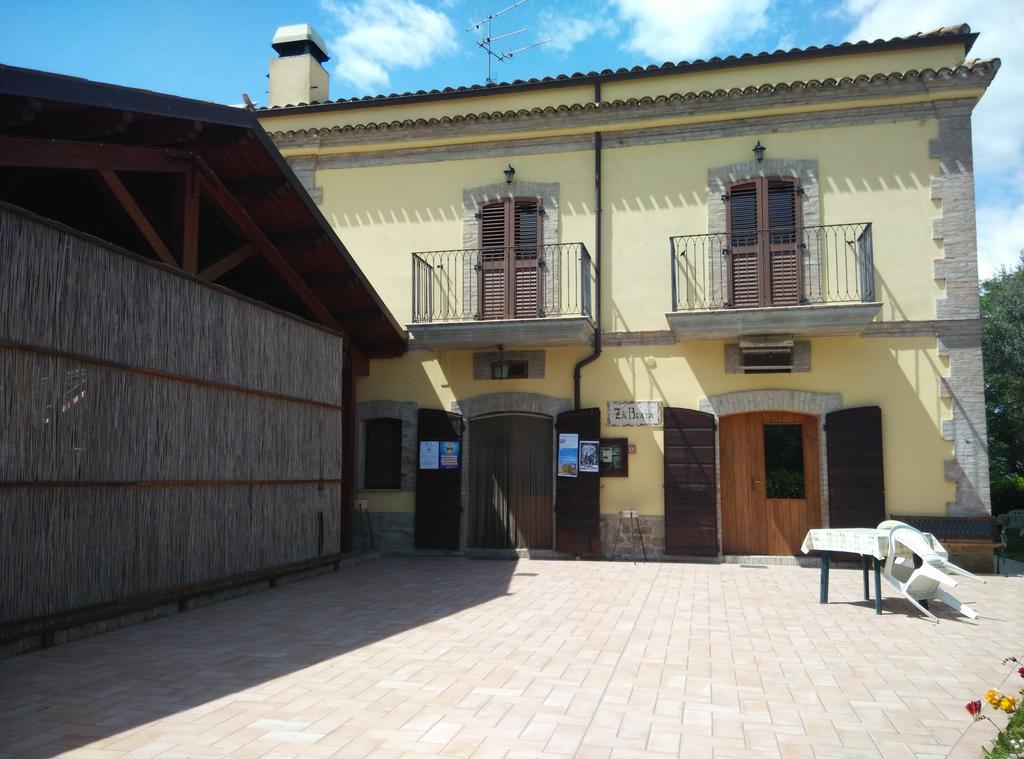 Agriturismo Za Beata Penna Sant'Andrea Exterior photo
